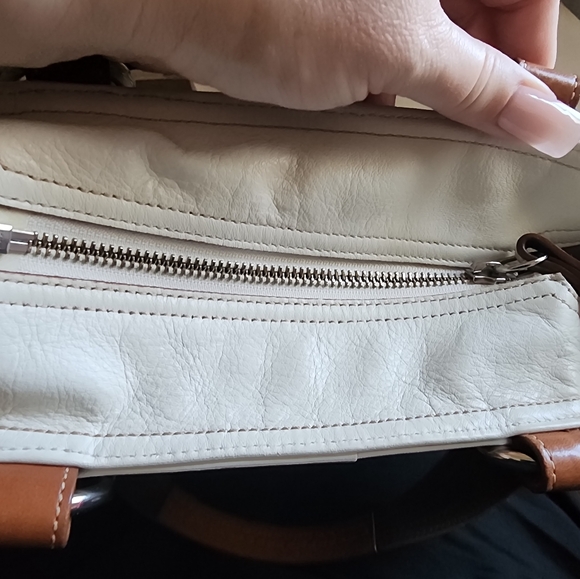 COA Coach Classic Soho White/Brown Leather Double Pocket Carry All Handbag - Picture 9 of 16